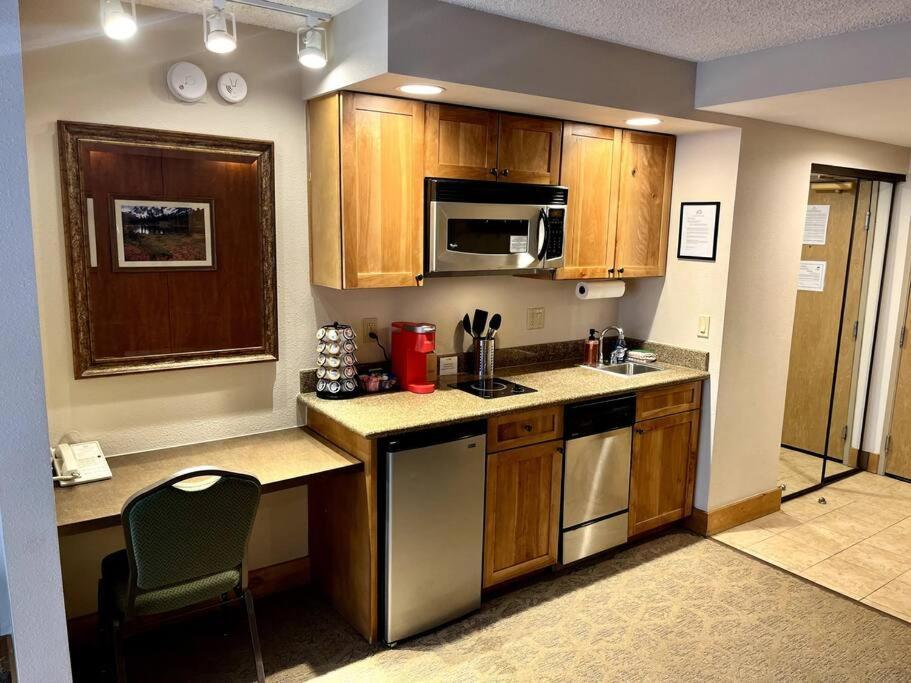Apartmán Mt Cb Mountain Side With King Bed, Hot Tub, Pool & Kitchen! Crested Butte Exteriér fotografie