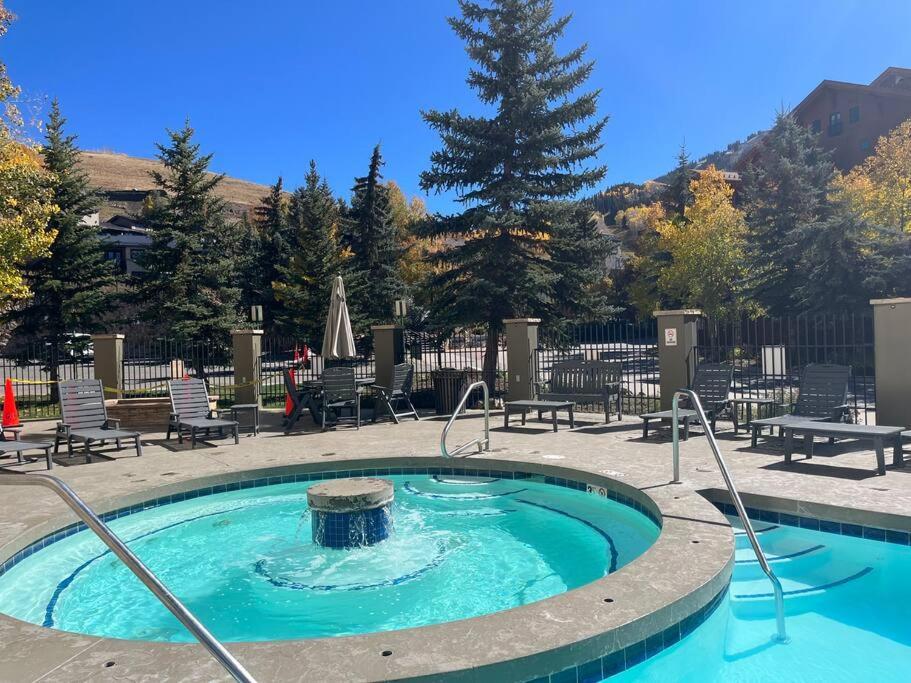 Apartmán Mt Cb Mountain Side With King Bed, Hot Tub, Pool & Kitchen! Crested Butte Exteriér fotografie